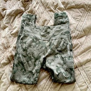 Gymshark Camo Adapt size xs